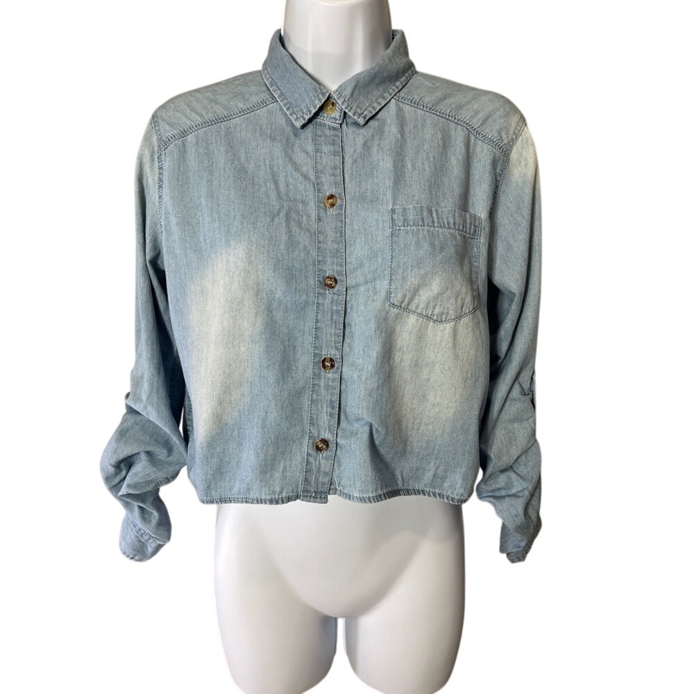 Charlotte Russe Cropped Denim Shirt XS Long Sleeve Button Down Casual